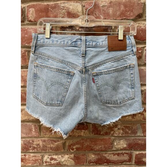 Levi's Denim Shorts Women's 26 Light Blue 501 Premium Button Fly‎ Cutoff Cotton - Picture 3 of 7